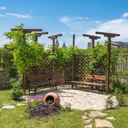 уютная в 5 минутах от пляжа Apartmán