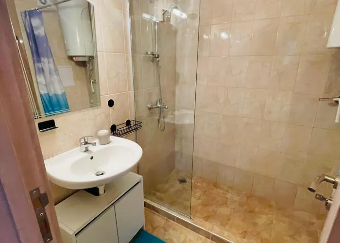 уютная в 5 минутах от пляжа Ravda