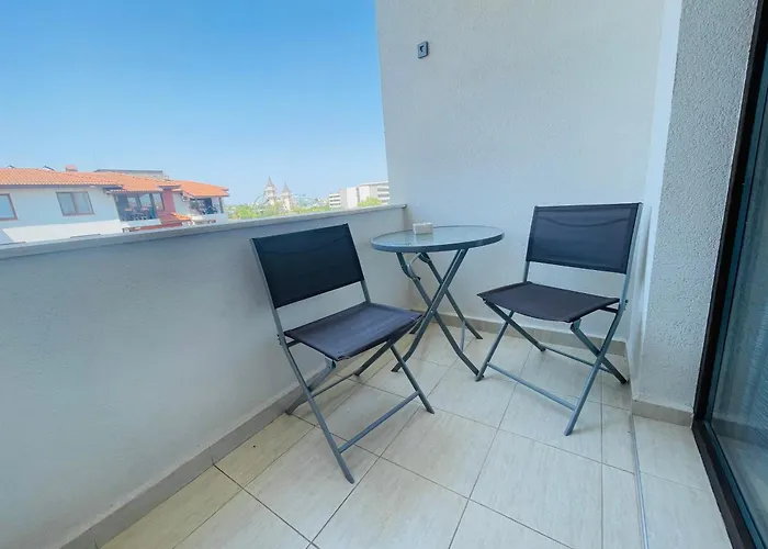 уютная в 5 минутах от пляжа Apartamento Ravda